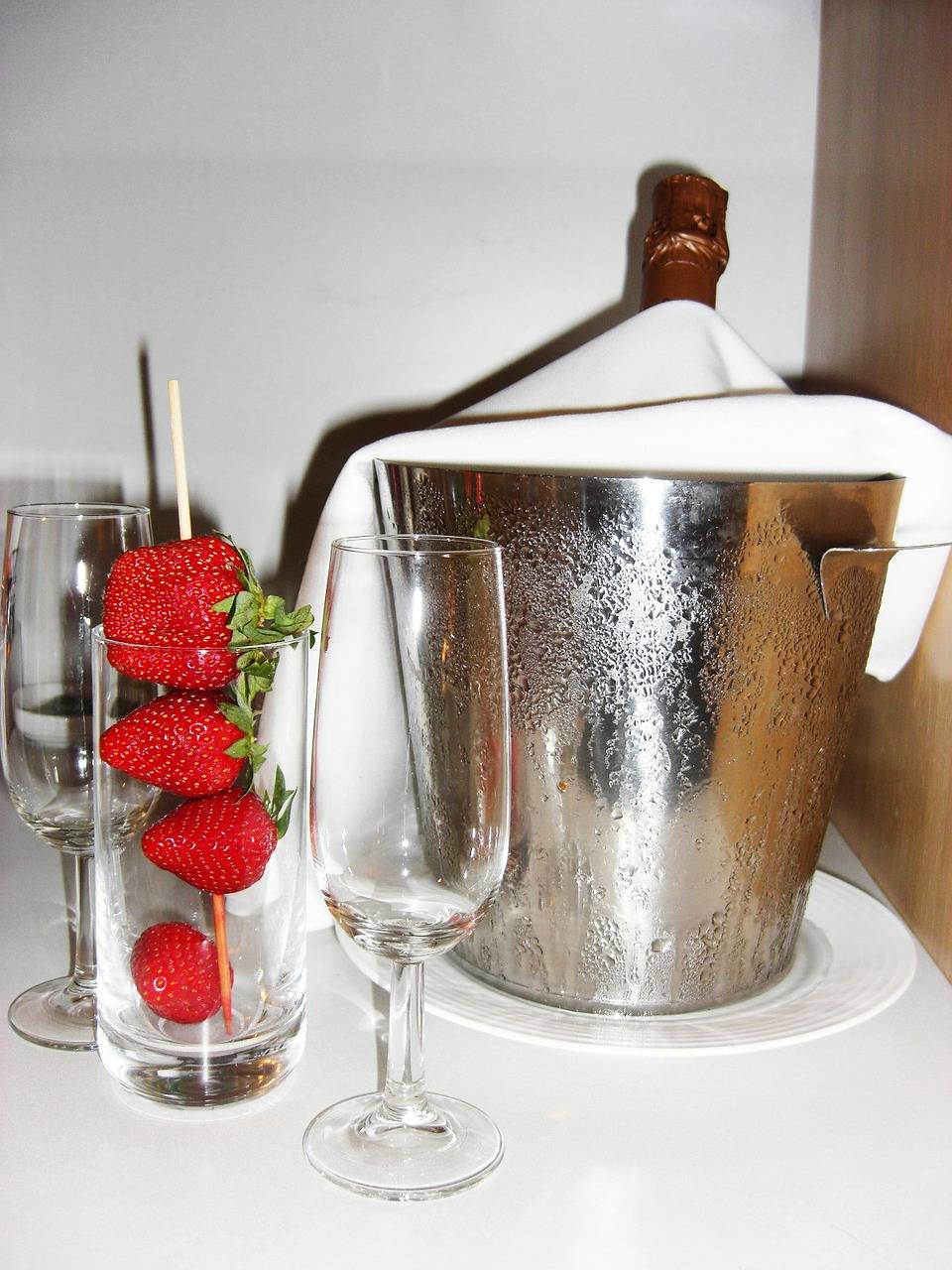 champagne-18535_1280 (1)